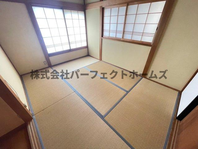 高柳6丁目ガレージハウス　の和室|落ち着いた雰囲気の和室付きです