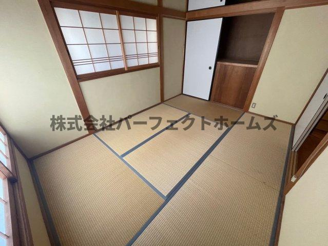 高柳6丁目ガレージハウス　の和室|い草の香りが落ち着く素敵な和室です