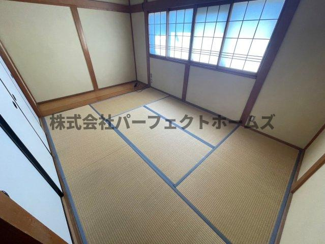 高柳6丁目ガレージハウス　の和室|日本らしい落ち着いた雰囲気の和室です