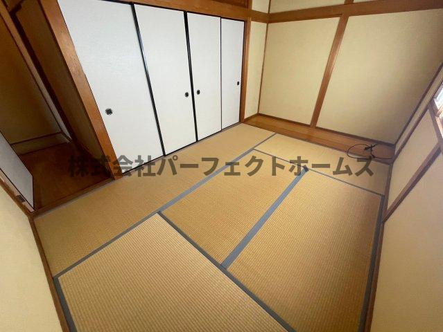 高柳6丁目ガレージハウス　の和室|和室です