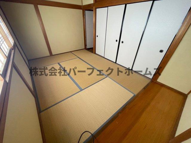 高柳6丁目ガレージハウス　の和室|和室ならではの温かな和の空間で寛ぎの時間を過ごせます