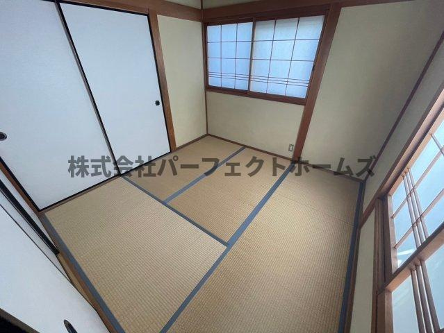 高柳6丁目ガレージハウス　の和室|フローリングだけでなく、和室もあります