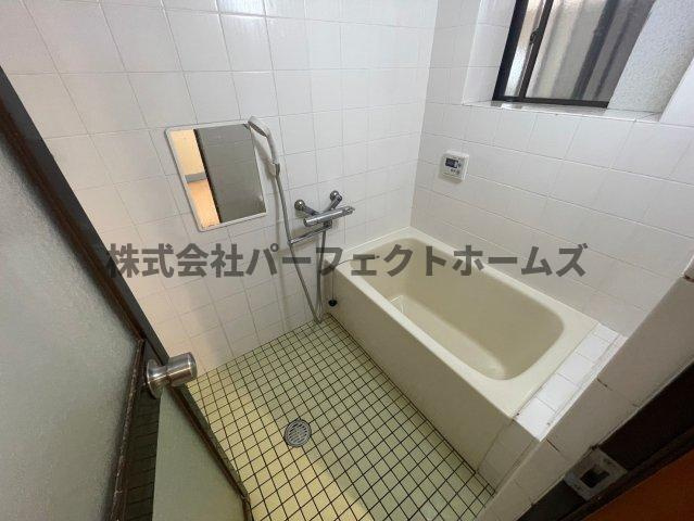 高柳6丁目ガレージハウス　の浴室|日々の疲れを癒すお風呂付です