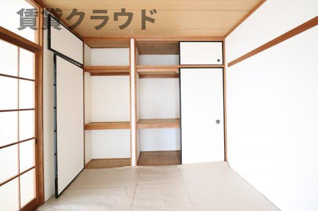 山善ビルの和室|明るい和室です
