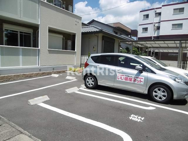 コーポラス真の駐車場|駐車場