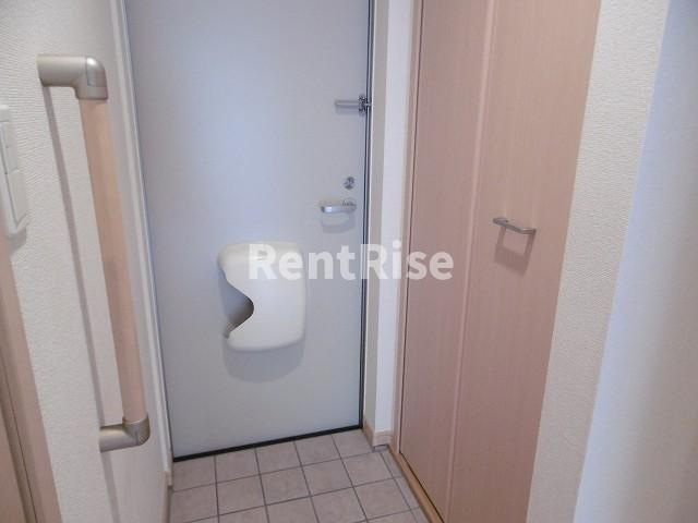 コーポラス真の玄関|玄関