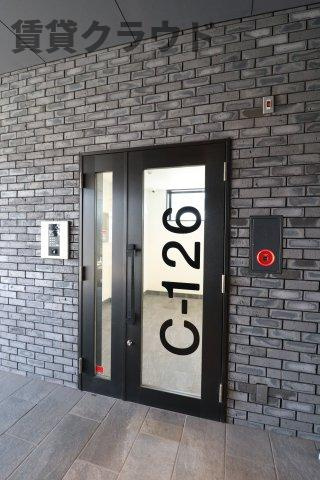 C-126のエントランス|安心のオートロック付き！