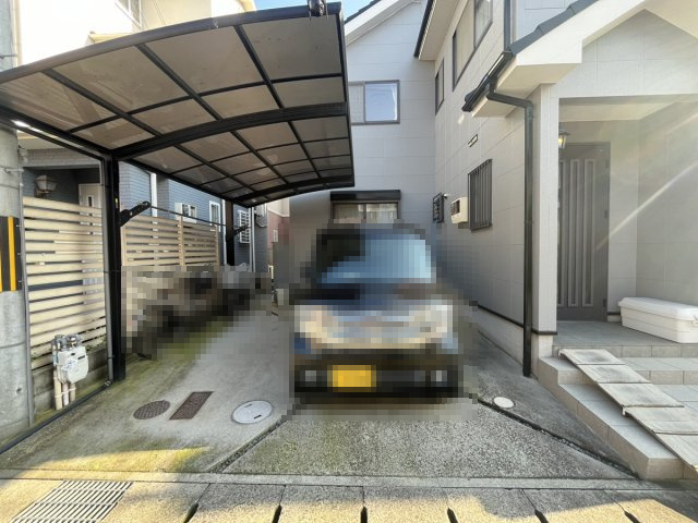 姫路市飾磨区都倉3丁目/中古戸建の駐車場