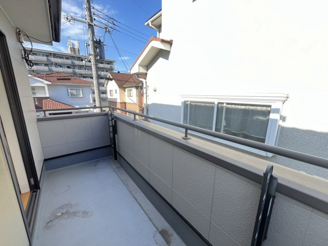 姫路市飾磨区都倉3丁目/中古戸建のバルコニー