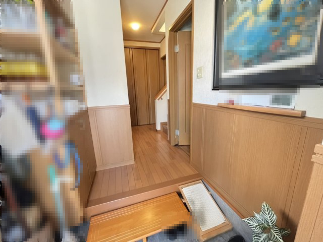 姫路市飾磨区都倉3丁目/中古戸建の玄関