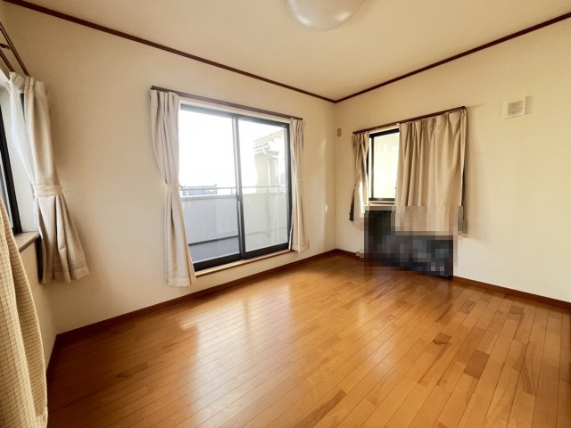姫路市飾磨区都倉3丁目/中古戸建の洋室
