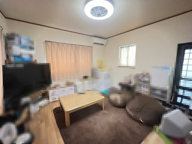 姫路市飾磨区都倉3丁目/中古戸建の居間・リビング