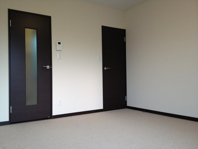 レオネクストフラッツリリーの洋室