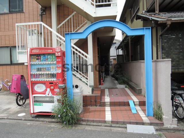 サンロードのエントランス