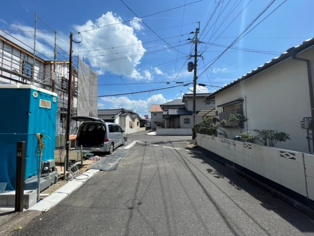 行橋市西宮市4丁目　行橋市　新築戸建ての外観|前面道路も十分な広さです♪【行橋市　新築戸建て】
