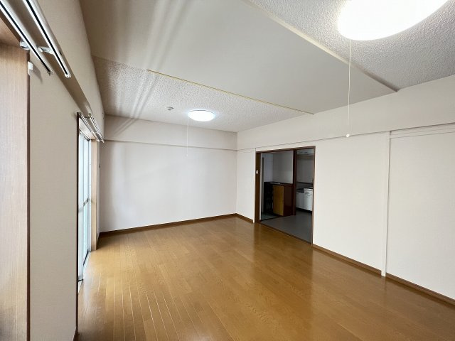 相互マンションの寝室