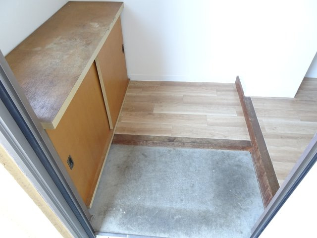 シティハイツ上面の玄関