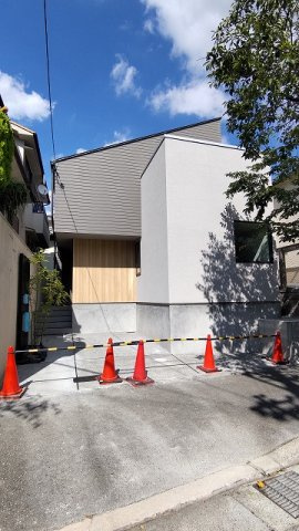 箕面市桜２丁目の新築一戸建の外観