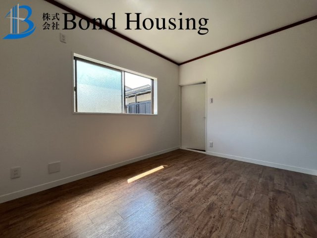 フルリフォ済み・JR朝霧駅徒歩１６分・朝霧東町　築４４年の洋室