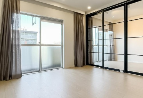 【洋室】 | 川口第一ローヤルコーポ