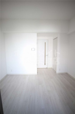 【居間・リビング】 | フォーリアライズ阿波座ウエスト | ゆったりとした居間です