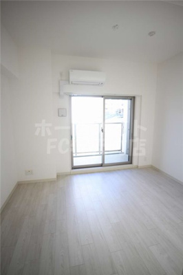 【居間・リビング】 | フォーリアライズ阿波座ウエスト | こちらの居間で趣味の時間をお楽しみください