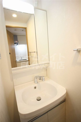 【洗面所】 | フォーリアライズ阿波座ウエスト | 使いやすい洗面所です