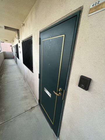 エポック三丁山の玄関