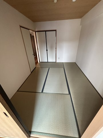 エポック三丁山の和室