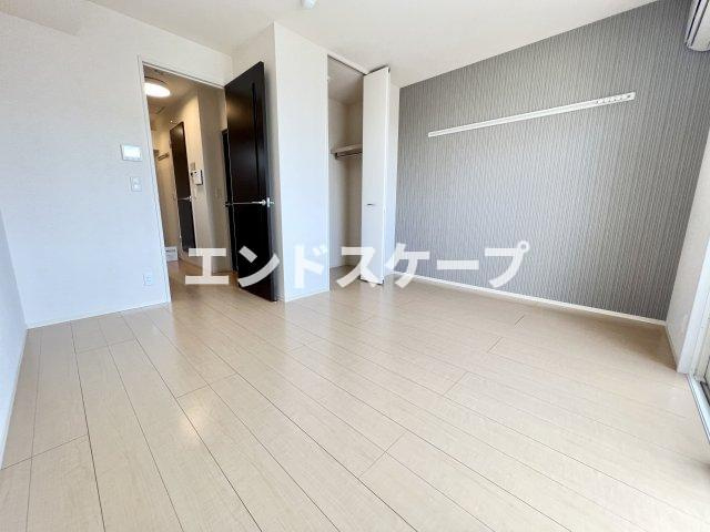 グランディーオの居間・リビング|高崎、前橋エリアのお部屋探しはエンドスケープまで！お客様の理想お聞かせ下さい♪
クロスの色が異なる場合があります。