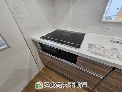 【キッチン】 | いろどりアイタウン宇都宮市細谷町23-P1 | IHクッキングヒーターで調理もお掃除も楽々です♪