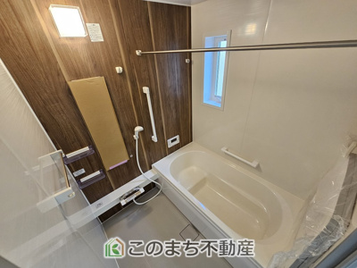 【浴室】 | いろどりアイタウン宇都宮市細谷町23-P1 | ゆったりと入れるフルオートバスはお子様との団らんバスタイムが楽しめます♪
足を伸ばしてゆったりくつろげる１坪バスルームです☆