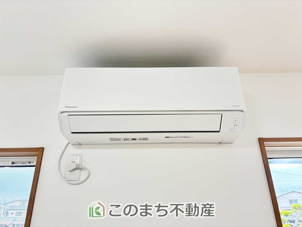 いろどりアイタウン日光市瀬尾22-ｐ2の設備|LDKに隣接した使い勝手の良い和室。エアコン付きで、季節を問わず快適にお過ごしいただけます。