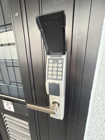 サンハイツ小中島の玄関