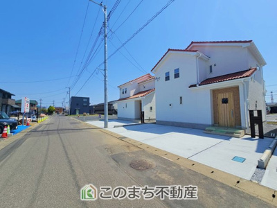 【前面道路含む現地写真】 | いろどりアイタウン栃木市平柳町3丁目22-P2 | 前面道路含む現地写真