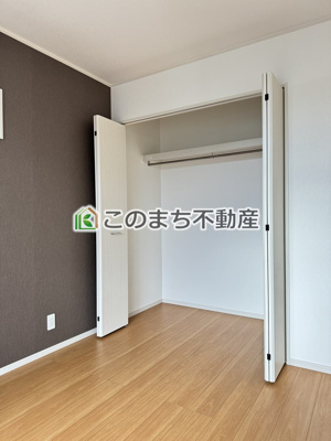 【内観：施工例】 | いろどりアイタウン那須塩原市埼玉22-P4 | 各居室に収納付で住みやすさにこだわっています♪