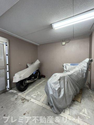【その他共用部分】 | プレミアステージ麻布十番 | １Fにバイク置き場があります