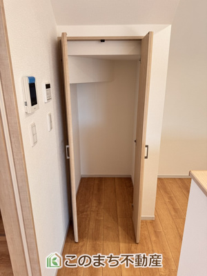 【収納】 | いろどりアイタウン鹿沼市千渡22-P1 | キッチンパントリーも収納しやすく大変便利です♪