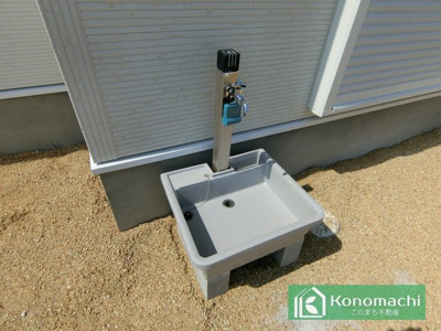 【内観：施工例】 | いろどりアイタウン鹿沼市千渡22-P1 | 外水栓はアウトドアやガーデニング、車のお手入れにも活躍します。