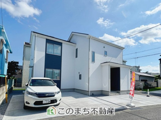 【外観】 | ハートフルタウン宇都宮市戸祭2丁目1期　1号棟 | 建物完成につき内覧可能です！
飽きのこないシンプルな外観と
閑静な住宅街は永住の地にピッタリです♪