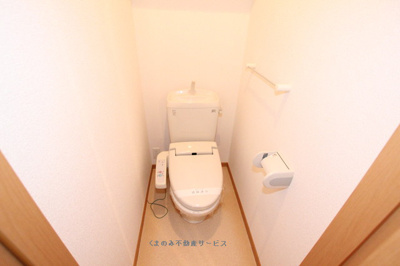 【トイレ】 | ソレアード　ヒルズＣ | 清潔感のあるトイレです
ソレアードヒルズD棟　101号室　2013年5月25日