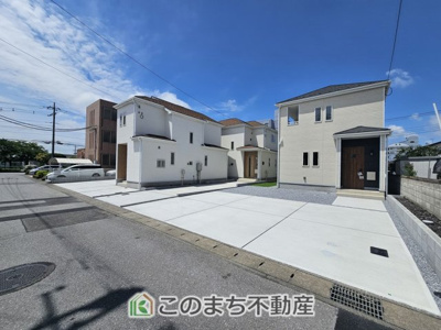 【前面道路含む現地写真】 | ハートフルタウン宇都宮市東簗瀬1丁目1期 | 前面道路は広々としてます！運転が苦手な方でもお車の出し入れ簡単で安心です☆
