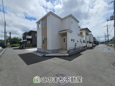 【前面道路含む現地写真】 | ハートフルタウン宇都宮市竹林町2期 | 前面道路は広々としてます！運転が苦手な方でもお車の出し入れ簡単で安心です☆
