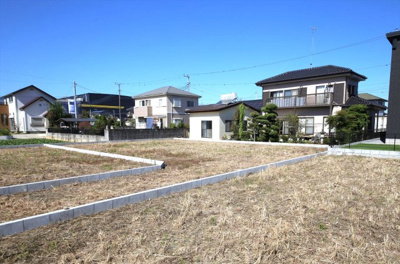 【外観】 | 久喜市八甫第８期 No,１ | 南東から撮影。南側区画完成前写真です。