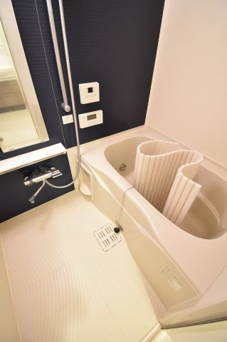 プレサンス松屋町グレースの浴室|他号室参考写真
