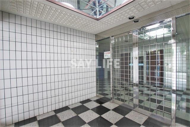 グローリーハイツ東成のエントランス