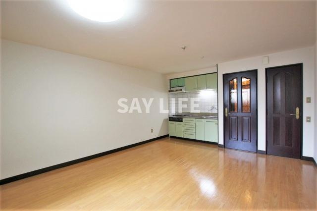 グローリーハイツ東成の居間・リビング