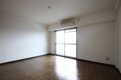 【洋室】 | フルーリ深井