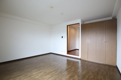 【洋室】 | フルーリ深井