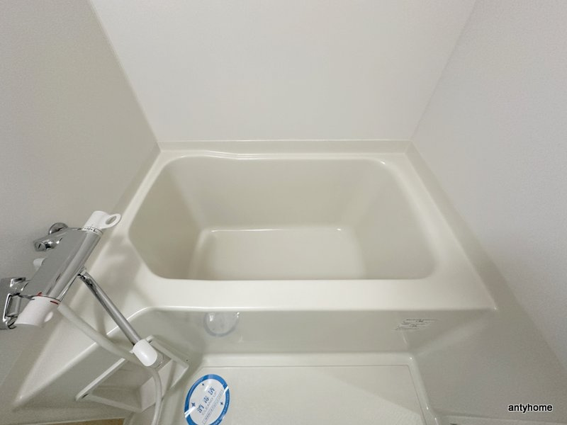 SERENiTE北浜　仲介手数料無料の浴室